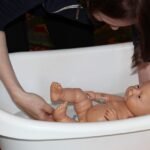 préparez votre corps pour l'accouchement avec des conseils essentiels, des exercices adaptés et des techniques de relaxation pour vivre une naissance sereine.