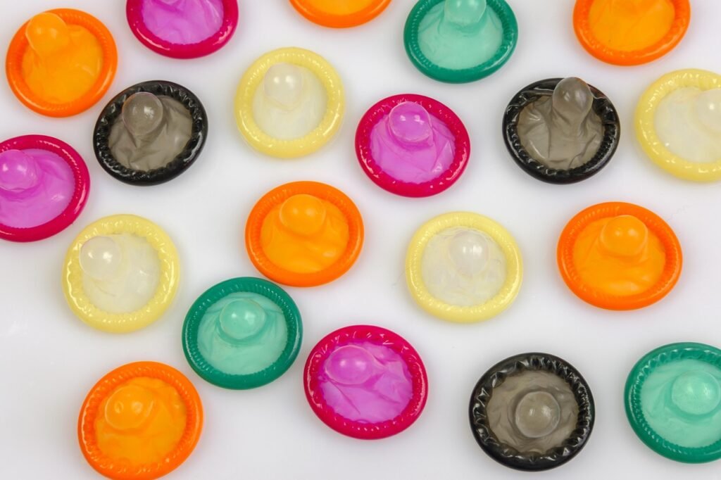 découvrez les mythes courants sur la protection sexuelle et apprenez les faits essentiels pour une vie intime sûre et responsable.